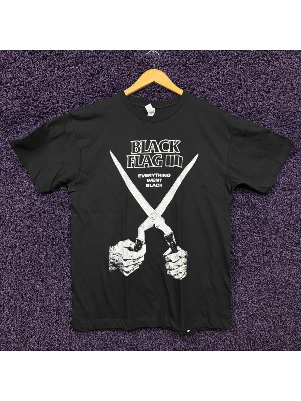 Black Flag Everything Went Black Punk Rock Band T-Shirt Size Large